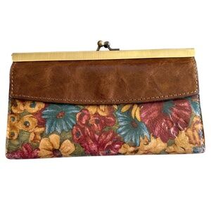 Patricia Nash Paola Fresco Bouquet Leather Wallet RFID Kiss Lock Bi-Fold Floral